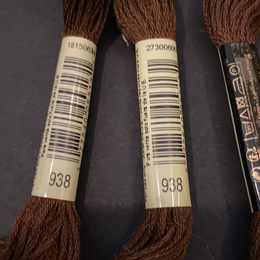 Brown Embroidery Floss Thread Skein - Multipurpose Crafting New - Picture 3 of 7